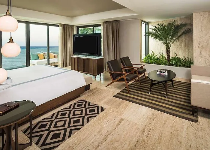 Hyatt Centric Hotel *